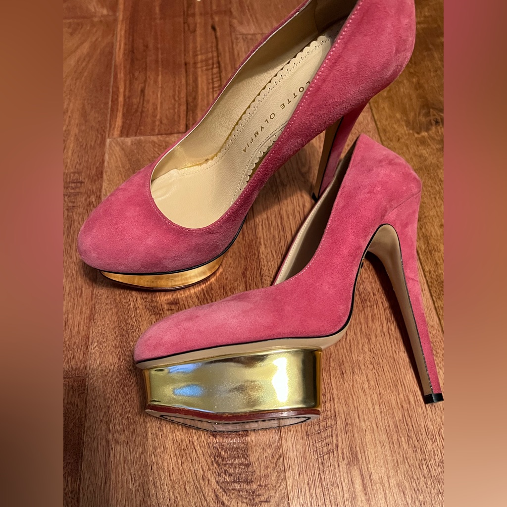 Pink Suede Charlotte Olympia Platform Pumps Size 39 In Excellent Condition